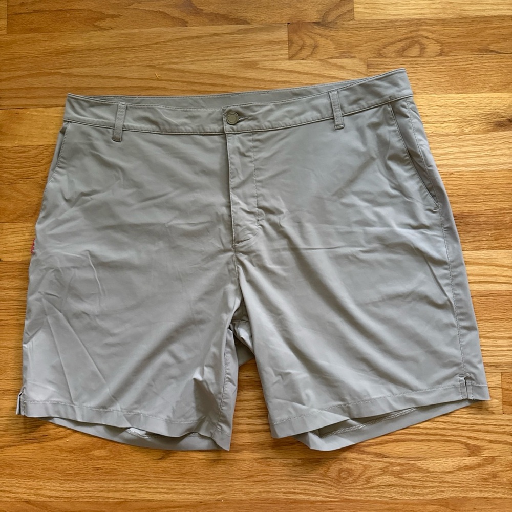 Rhone 8" Resort Short --‎ Sandalo, Size 38